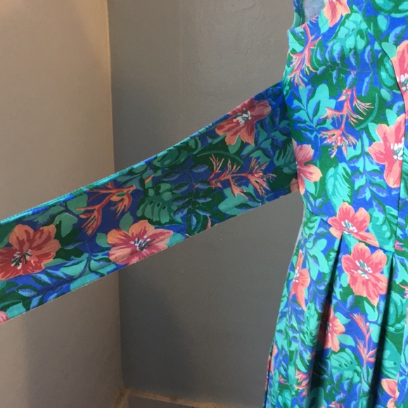 *** Tikal Trading Dress *** M - Picture 4 of 7